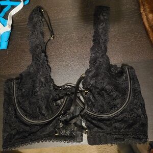 NWOT Frederick's of Hollywood Lana Lucia Lace Bra